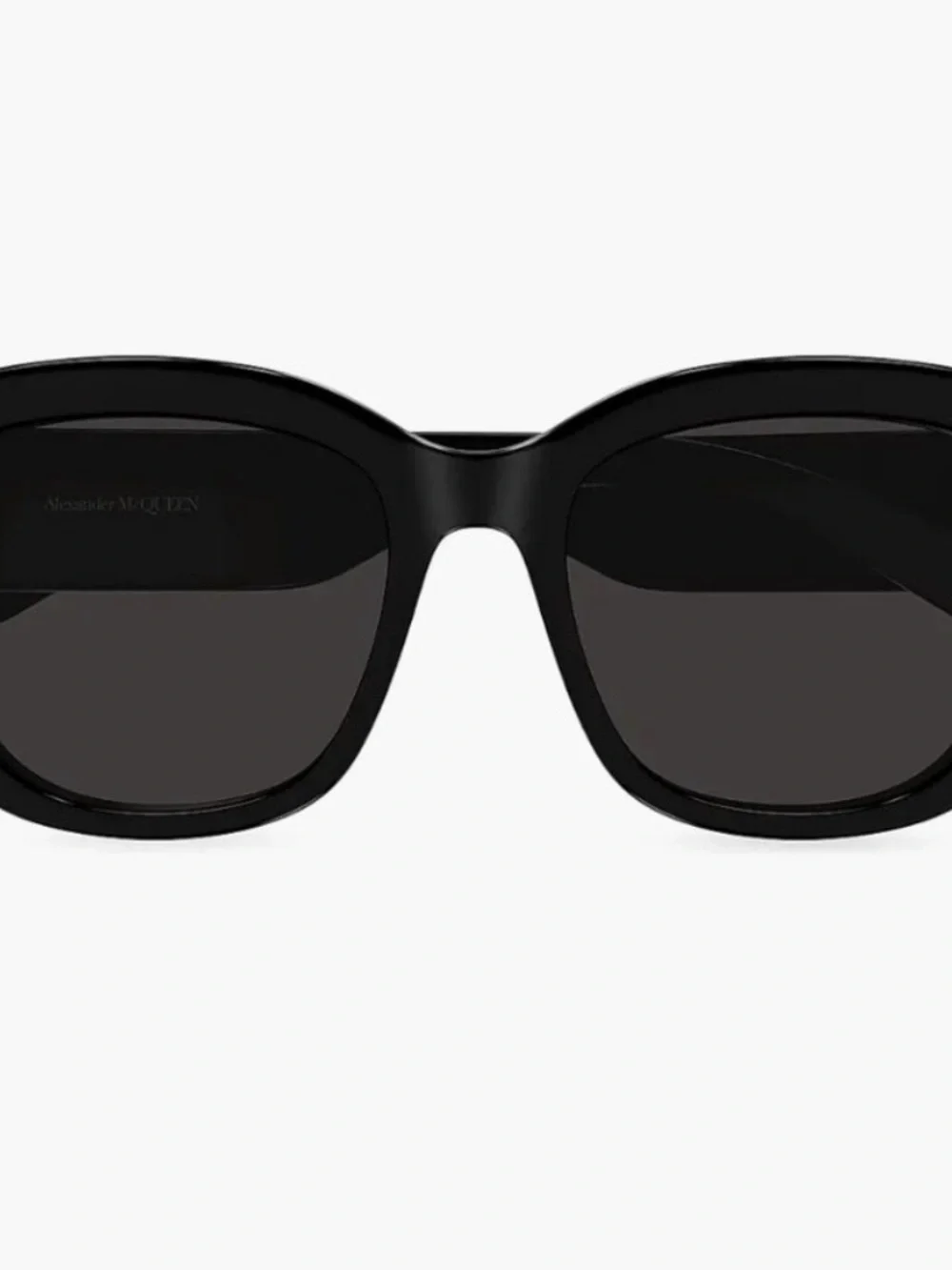 Alexander McQueen reposhing this